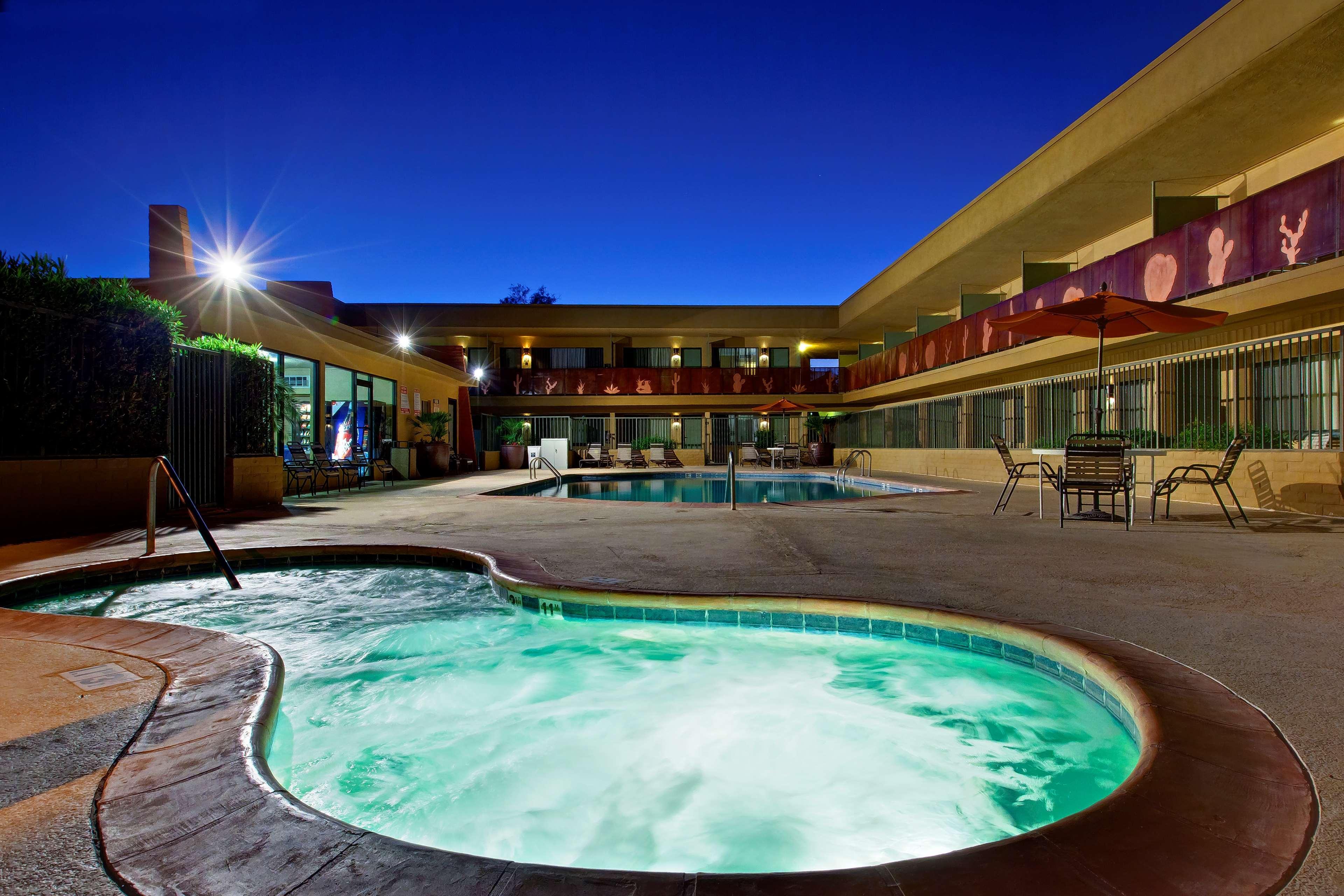 Best Western Royal Sun Inn & Suites Тусон Екстер'єр фото