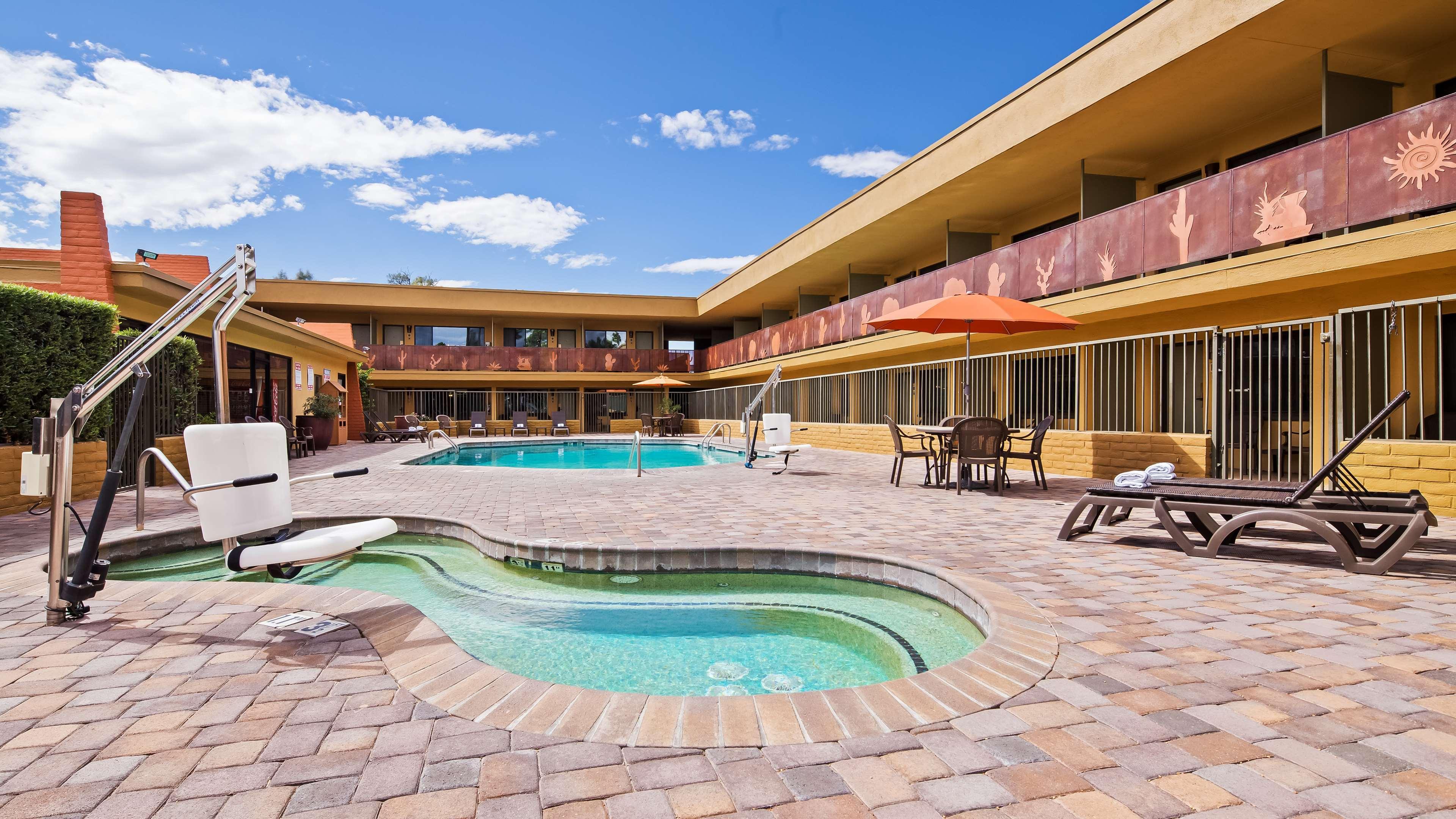 Best Western Royal Sun Inn & Suites Тусон Екстер'єр фото