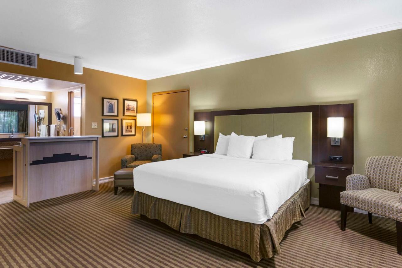 Best Western Royal Sun Inn & Suites Тусон Екстер'єр фото